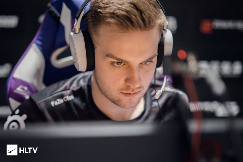 第一时间攻 第一时间攻